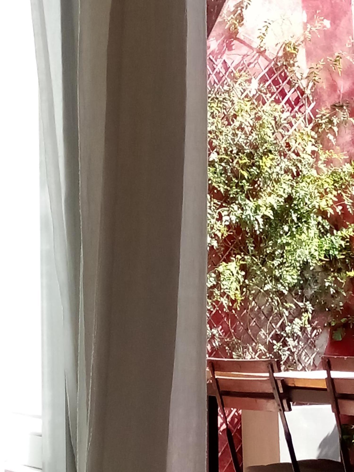 La Maison Perchee Aigues-Mortes Habitación foto